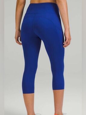 Lululemon Fast and Free High-Rise Crop 19" Women’s Size 4 in Psychic Blue